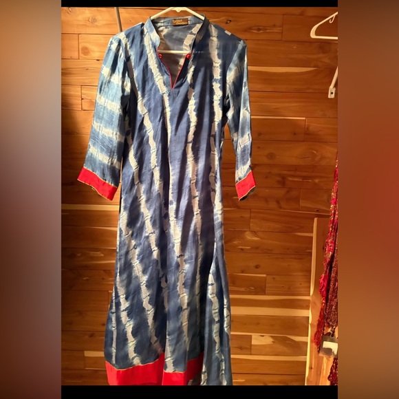 Beautiful Tie-Dye Silk High-Low Kurta Tunic with Red Border | Size M - Picture 2 of 6